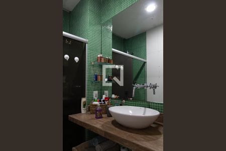 Banheiro social  de apartamento à venda com 1 quarto, 61m² em Botafogo, Rio de Janeiro