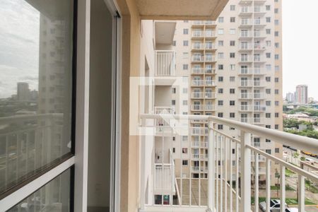 Varanda  de apartamento para alugar com 1 quarto, 38m² em Guaiauna, São Paulo