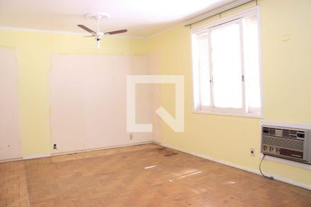 Quarto de casa à venda com 4 quartos, 298m² em Bom Jesus, Porto Alegre