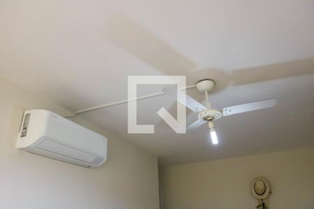 Sala de apartamento à venda com 2 quartos, 50m² em Pilares, Rio de Janeiro