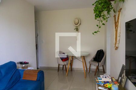 Sala de apartamento à venda com 2 quartos, 50m² em Pilares, Rio de Janeiro