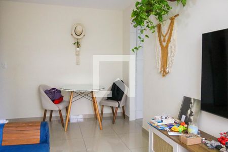 Sala de apartamento à venda com 2 quartos, 50m² em Pilares, Rio de Janeiro