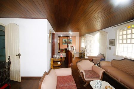 Sala de casa para alugar com 5 quartos, 378m² em Belvedere, Belo Horizonte