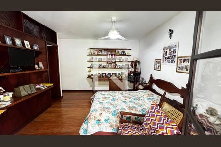 Casa à venda com 4 quartos, 311m² em Tanque, Rio de Janeiro