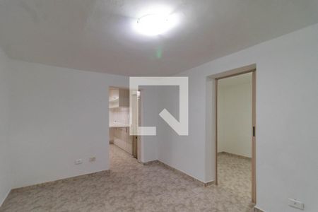 Sala de casa para alugar com 2 quartos, 50m² em Vila Ipojuca, São Paulo