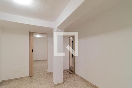 Suíte de casa para alugar com 2 quartos, 50m² em Vila Ipojuca, São Paulo