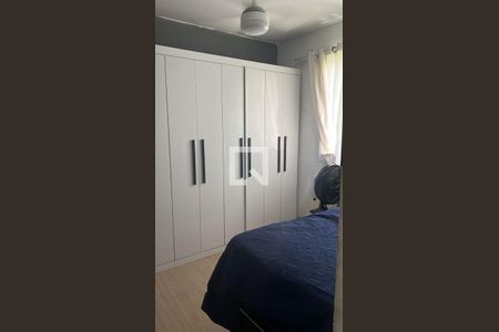Quarto de apartamento para alugar com 3 quartos, 73m² em Marechal Hermes, Rio de Janeiro