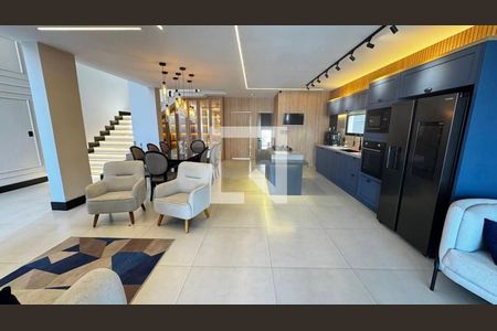 Casa à venda com 5 quartos, 500m² em Vargem Grande, Rio de Janeiro