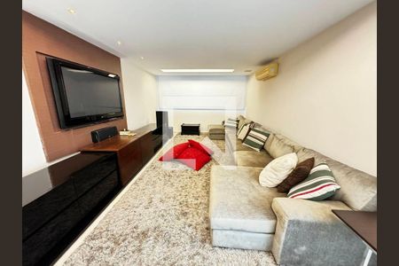 Casa à venda com 7 quartos, 850m² em Barra da Tijuca, Rio de Janeiro