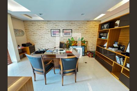 Casa à venda com 7 quartos, 850m² em Barra da Tijuca, Rio de Janeiro