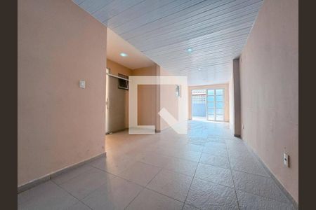 Casa à venda com 5 quartos, 211m² em Recreio dos Bandeirantes, Rio de Janeiro