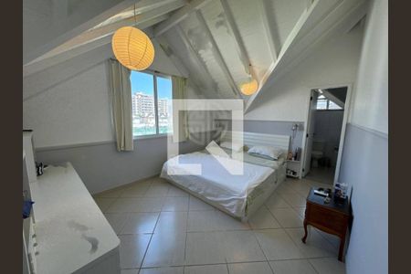 Casa à venda com 4 quartos, 220m² em Recreio dos Bandeirantes, Rio de Janeiro