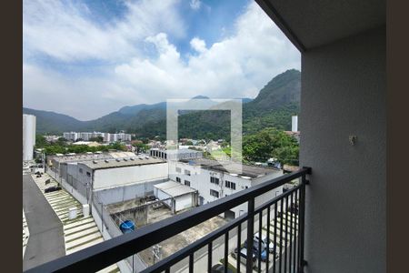 Varanda - Sala de apartamento para alugar com 2 quartos, 47m² em Jacarepaguá, Rio de Janeiro