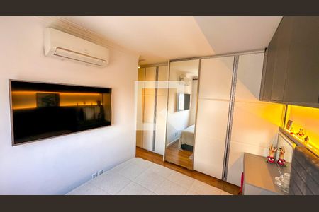 Quarto de apartamento à venda com 2 quartos, 100m² em Santo Amaro, São Paulo