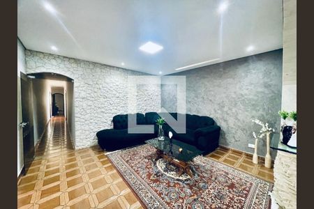 Casa à venda com 5 quartos, 496m² em Vila Galvão, Guarulhos