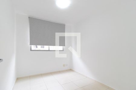 Quarto 1 de apartamento para alugar com 2 quartos, 60m² em Hauer, Curitiba