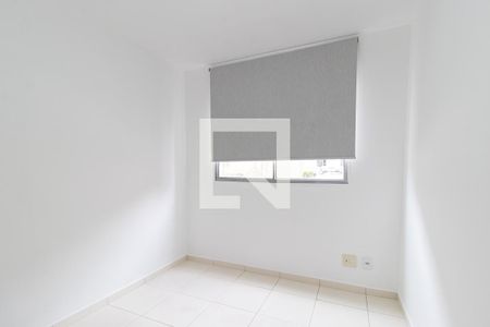 Quarto 1 de apartamento para alugar com 2 quartos, 60m² em Hauer, Curitiba