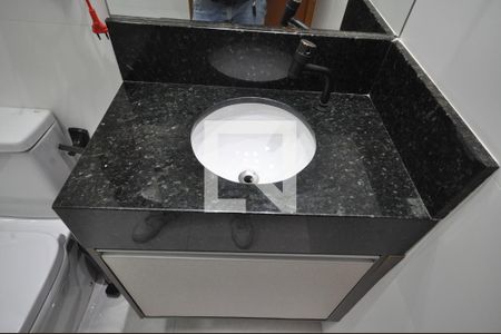 Banheiro de kitnet/studio à venda com 1 quarto, 30m² em Vila Gustavo, São Paulo