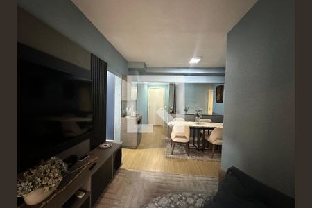 Sala de apartamento à venda com 3 quartos, 73m² em Jardim Tupanci, Barueri