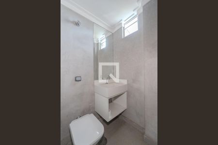 Banheiro de apartamento para alugar com 1 quarto, 38m² em Consolação, São Paulo