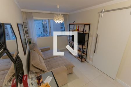 Sala de apartamento à venda com 1 quarto, 55m² em Cambuí, Campinas