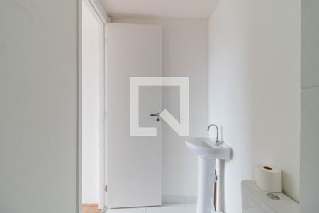 Banheiro da Suíte de apartamento para alugar com 1 quarto, 24m² em Parque Industrial Tomas Edson, São Paulo