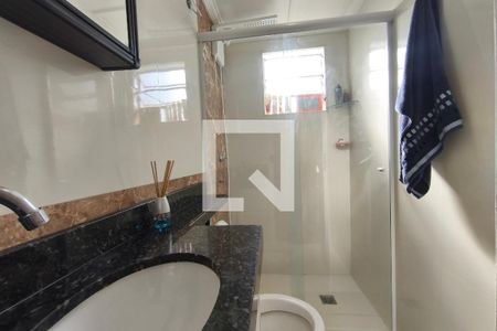 Banheiro de apartamento para alugar com 2 quartos, 45m² em Vila Carminha, Campinas