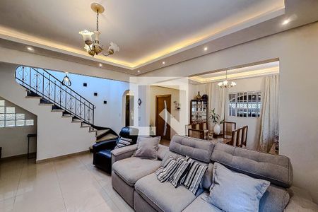 Sala de casa para alugar com 3 quartos, 250m² em Vila Monumento, São Paulo