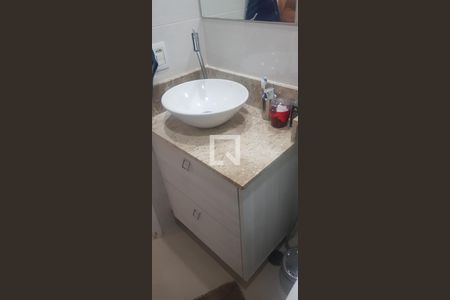 Banheiro de apartamento à venda com 3 quartos, 74m² em Jardim D’Abril, Osasco
