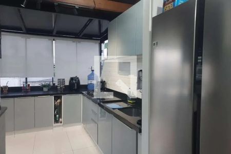 Cozinha de apartamento à venda com 2 quartos, 85m² em Santana, Porto Alegre
