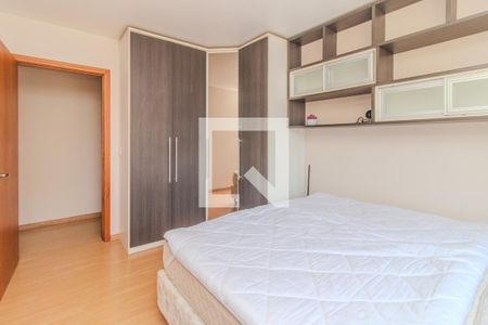 Quarto 1 de apartamento para alugar com 2 quartos, 75m² em Menino Deus, Porto Alegre