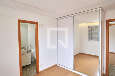 Suíte de apartamento para alugar com 2 quartos, 69m² em Serra, Belo Horizonte