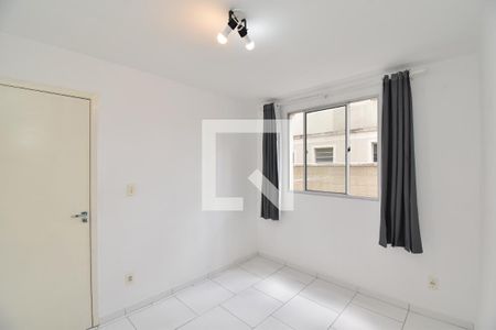 Quarto 1 de apartamento para alugar com 2 quartos, 47m² em Santa Cândida, Curitiba