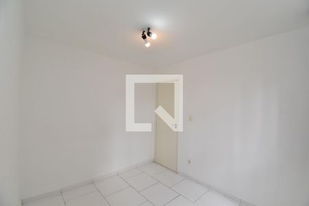 Quarto 1 de apartamento para alugar com 2 quartos, 47m² em Santa Cândida, Curitiba