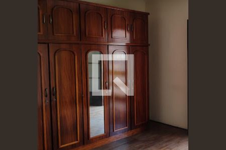 Quarto de casa à venda com 4 quartos, 147m² em Jardim Alzira Franco, Santo André