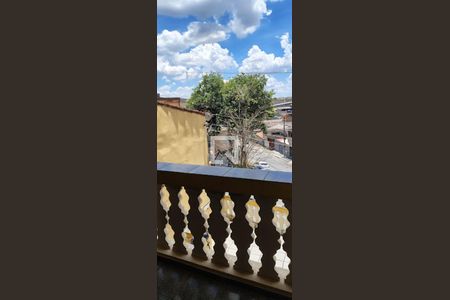 Área externa de casa à venda com 4 quartos, 147m² em Jardim Alzira Franco, Santo André