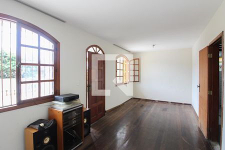 Sala 1 de casa à venda com 4 quartos, 291m² em Alípio de Melo, Belo Horizonte