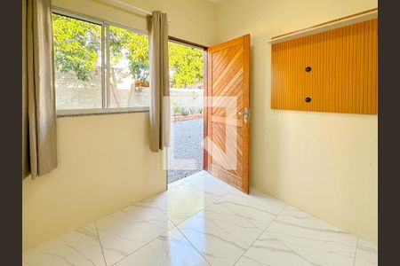 Sala de apartamento para alugar com 2 quartos, 32m² em São João do Rio Vermelho, Florianópolis