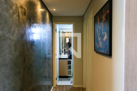 corredor de apartamento para alugar com 2 quartos, 44m² em Jardim Tres Irmaos, Taboão da Serra