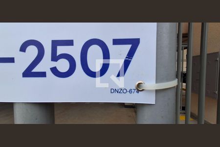Código plaquinha DNZO-674 de apartamento para alugar com 2 quartos, 36m² em Vila Palmares, São Caetano do Sul