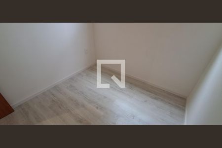 Quarto 2 de apartamento para alugar com 2 quartos, 36m² em Vila Palmares, São Caetano do Sul