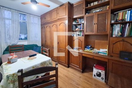 Quarto 1 de apartamento à venda com 3 quartos, 80m² em Icaraí, Niterói