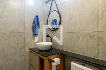 Banheiro de kitnet/studio para alugar com 1 quarto, 31m² em Bela Vista, São Paulo