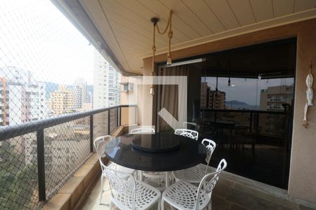 Varanda de apartamento para alugar com 4 quartos, 179m² em Balneario Guarujá, Guarujá