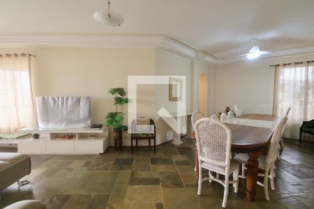 Sala de apartamento para alugar com 4 quartos, 179m² em Balneario Guarujá, Guarujá