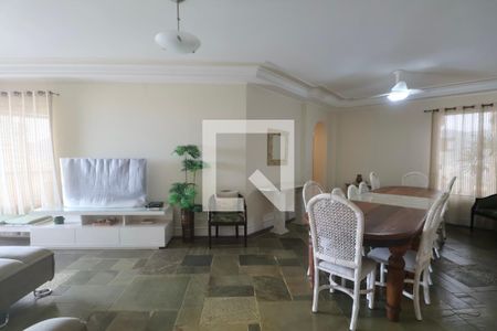 Sala de apartamento para alugar com 4 quartos, 179m² em Balneario Guarujá, Guarujá