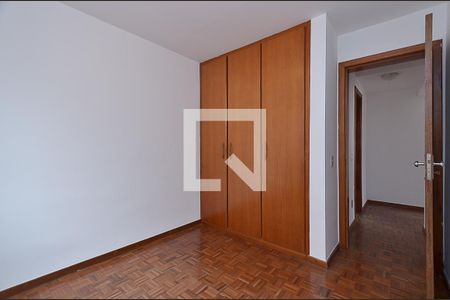 Quarto 1 de apartamento à venda com 3 quartos, 120m² em Sagrada Família, Belo Horizonte