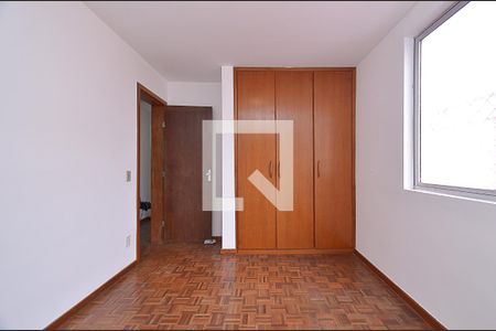 Suíte de apartamento à venda com 3 quartos, 120m² em Sagrada Família, Belo Horizonte