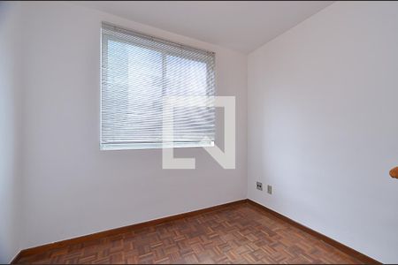 Quarto 1 de apartamento à venda com 3 quartos, 120m² em Sagrada Família, Belo Horizonte