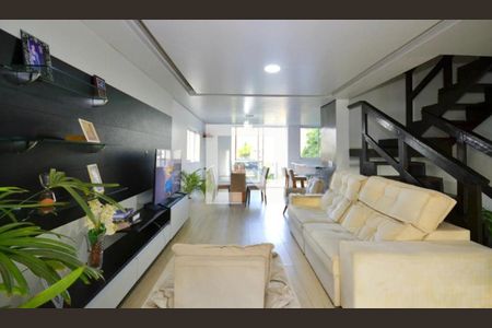 Sala de casa de condomínio para alugar com 3 quartos, 300m² em Mário Quintana, Viamão